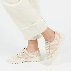 Nouvelles versions -Pataugas OGLGRF2HPOUDRE1